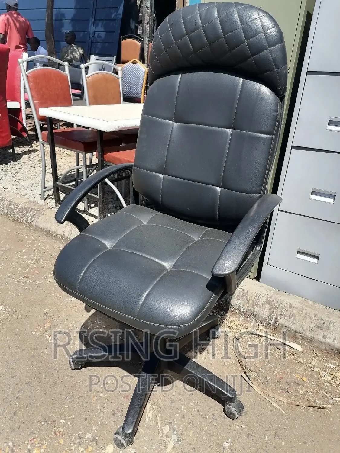 Comfortable Office Chairs.