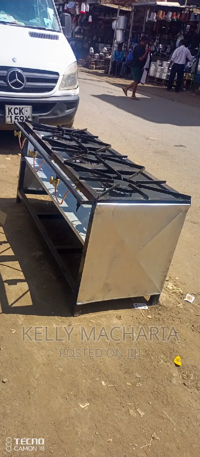 Commercial Closed Three Burner Gas Grill Jikos