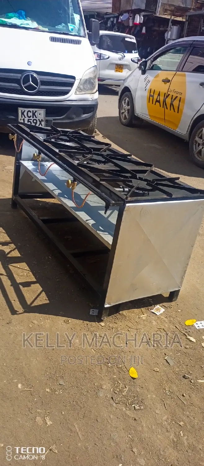 Commercial Closed Three Burner Gas Grill Jikos