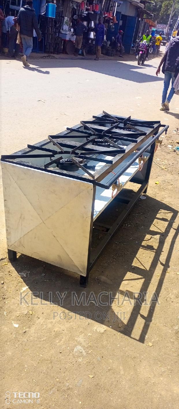 Closed Commercial Three Burner Gas Grill Jikos