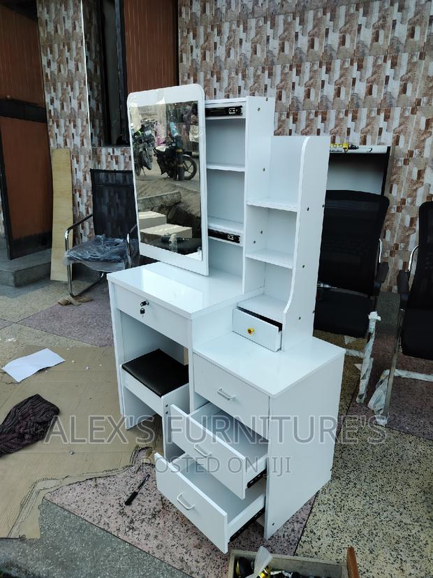Dressing Dressing Dressing Dressing Dressing Dressing - main view