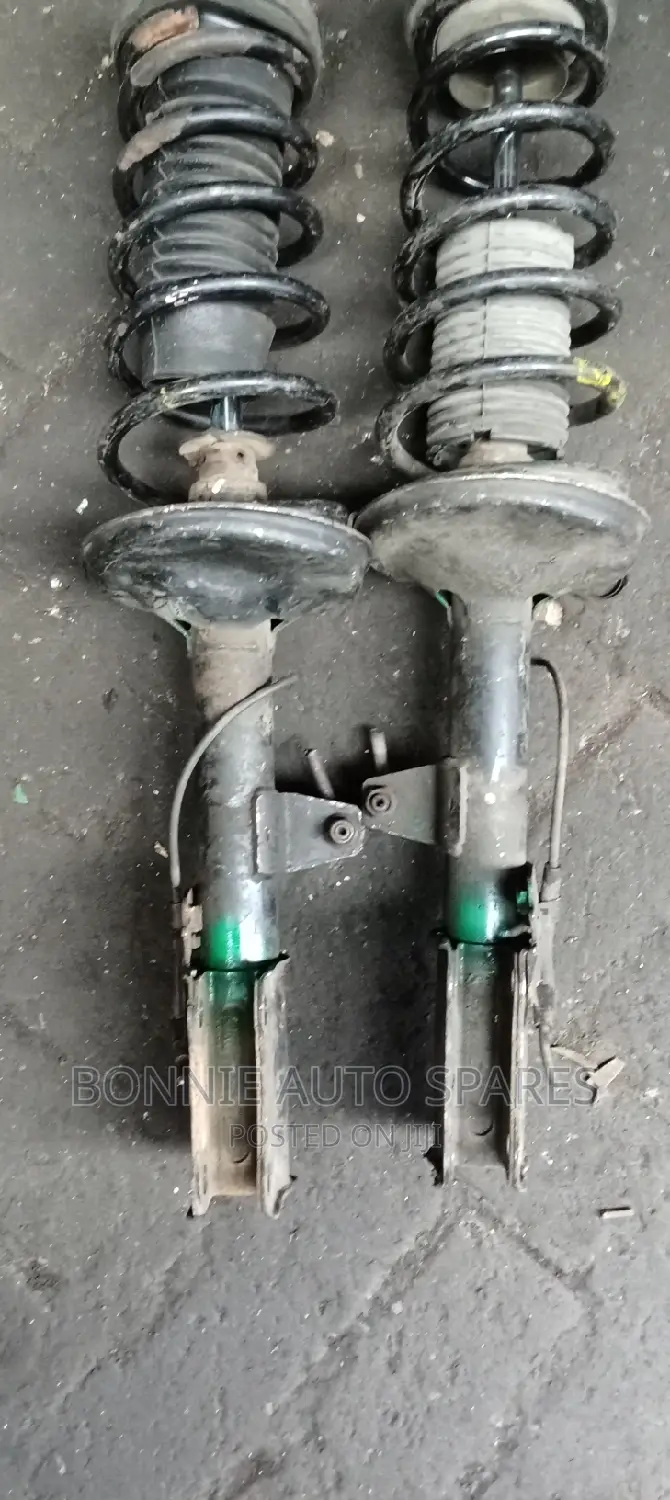 Toyota Carina/Premio Nyoka Front Shock