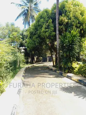 5bdrm Mansion in Bamburi Utange for sale