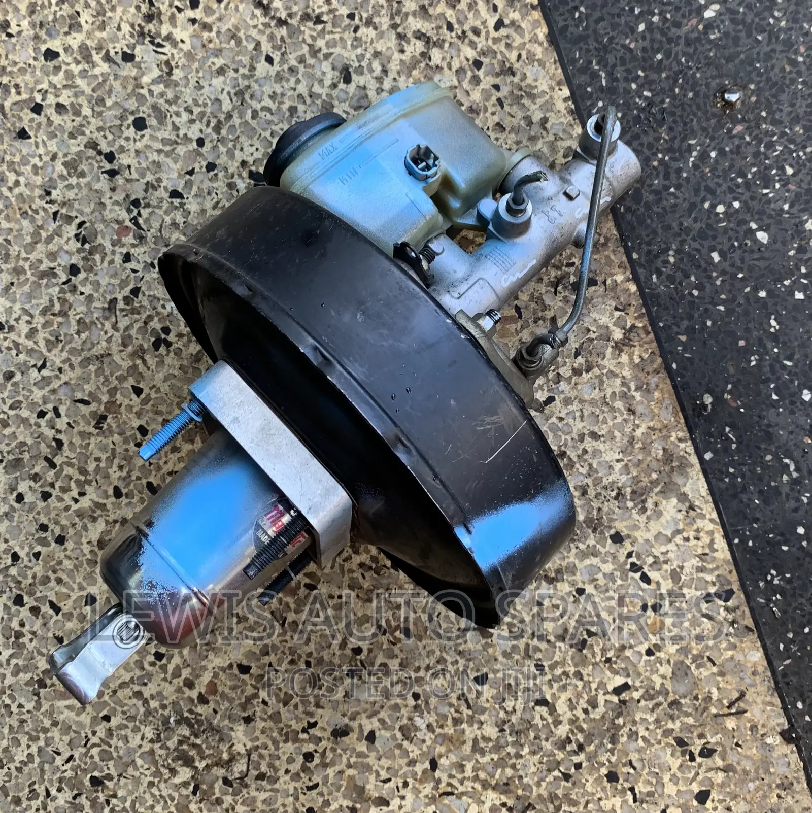 Brake Booster Hilux