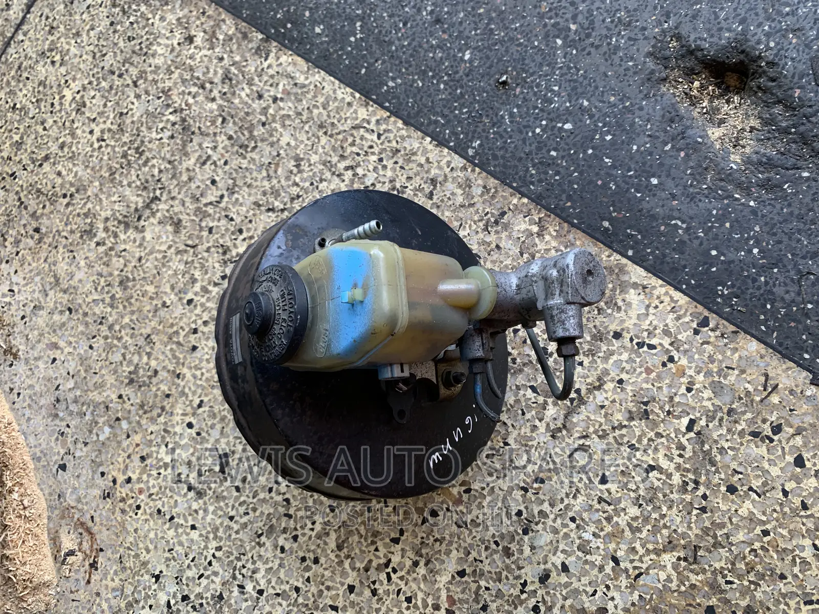 Brake Booster Hilux