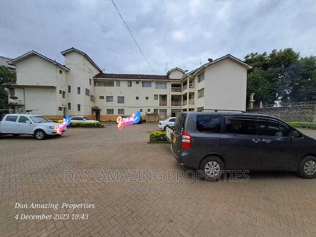 Flat for Sale in Pangani on 1/2 Acre Corner Plot - main view