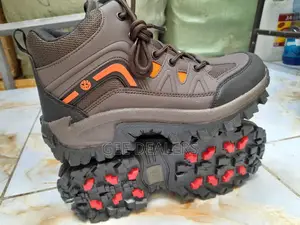 Skyview All Weather Unisex Hiking Boots Size 36-39