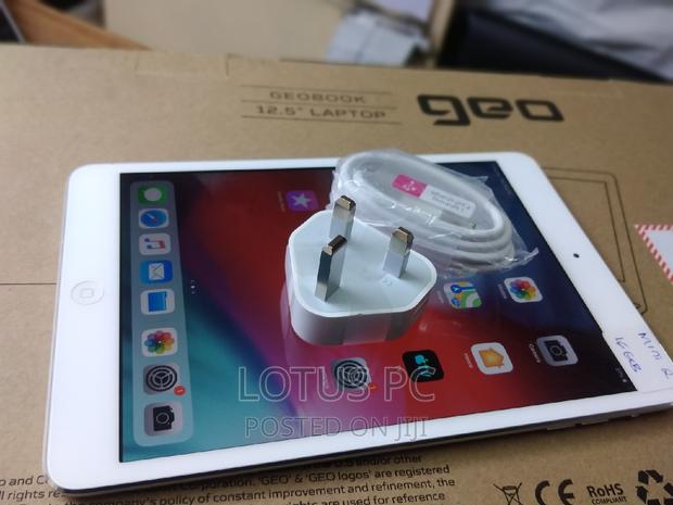 Apple iPad mini 2 16 GB Silver - main view