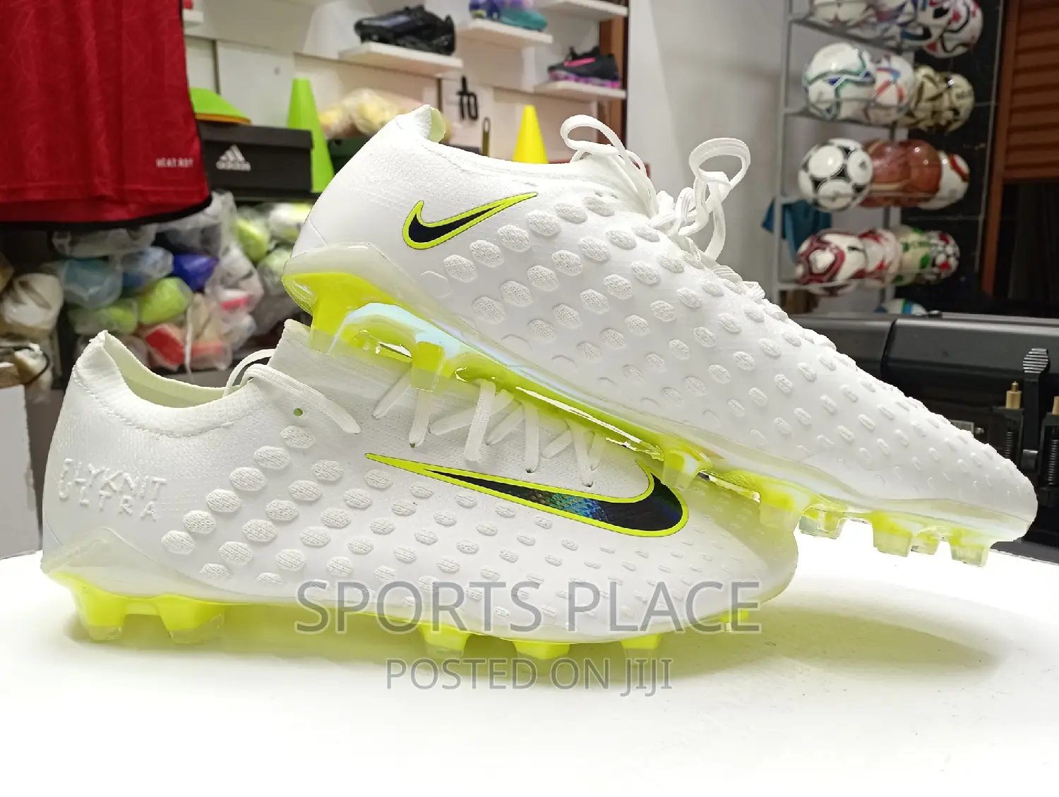 Nike Phantom Hypervenom Football Boots