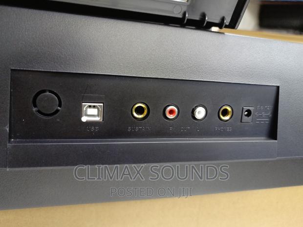 PSR S -438 Professional Electronic Keyboard 61 Key - thumbnail 4