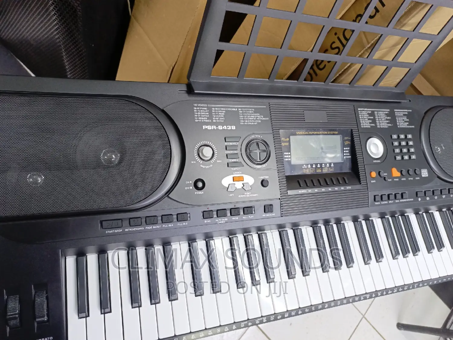 PSR S -438 Professional Electronic Keyboard 61 Key