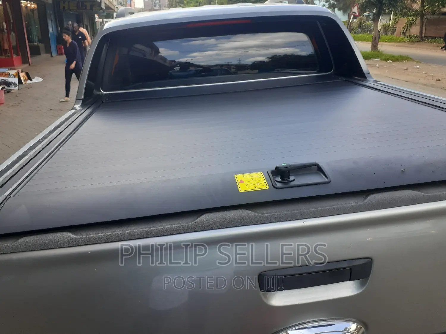 The Cover Is Lockable With Keys
* We Install Well
