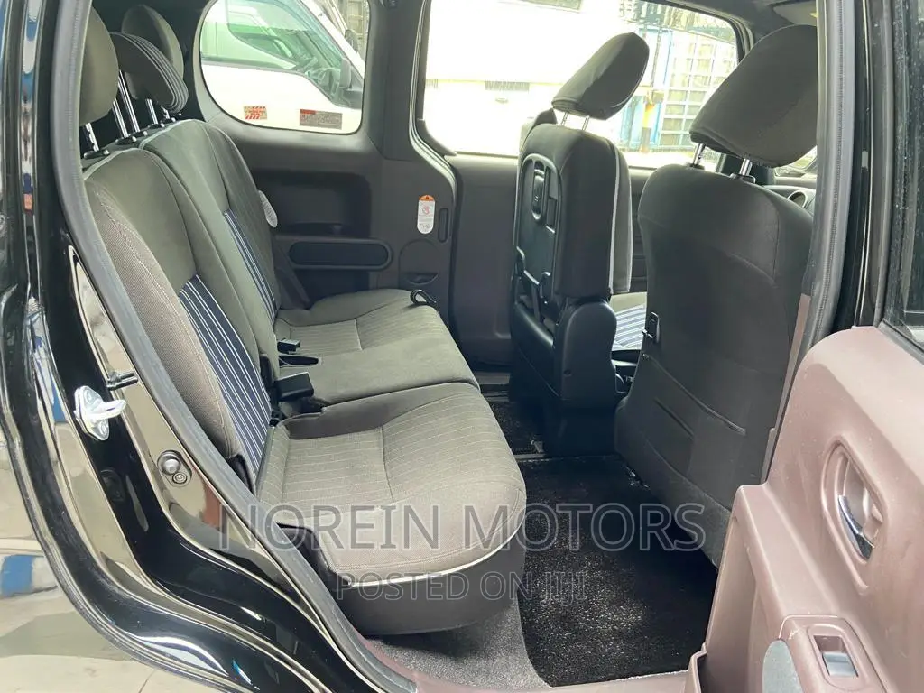 Toyota Spade 2017 Matt Black