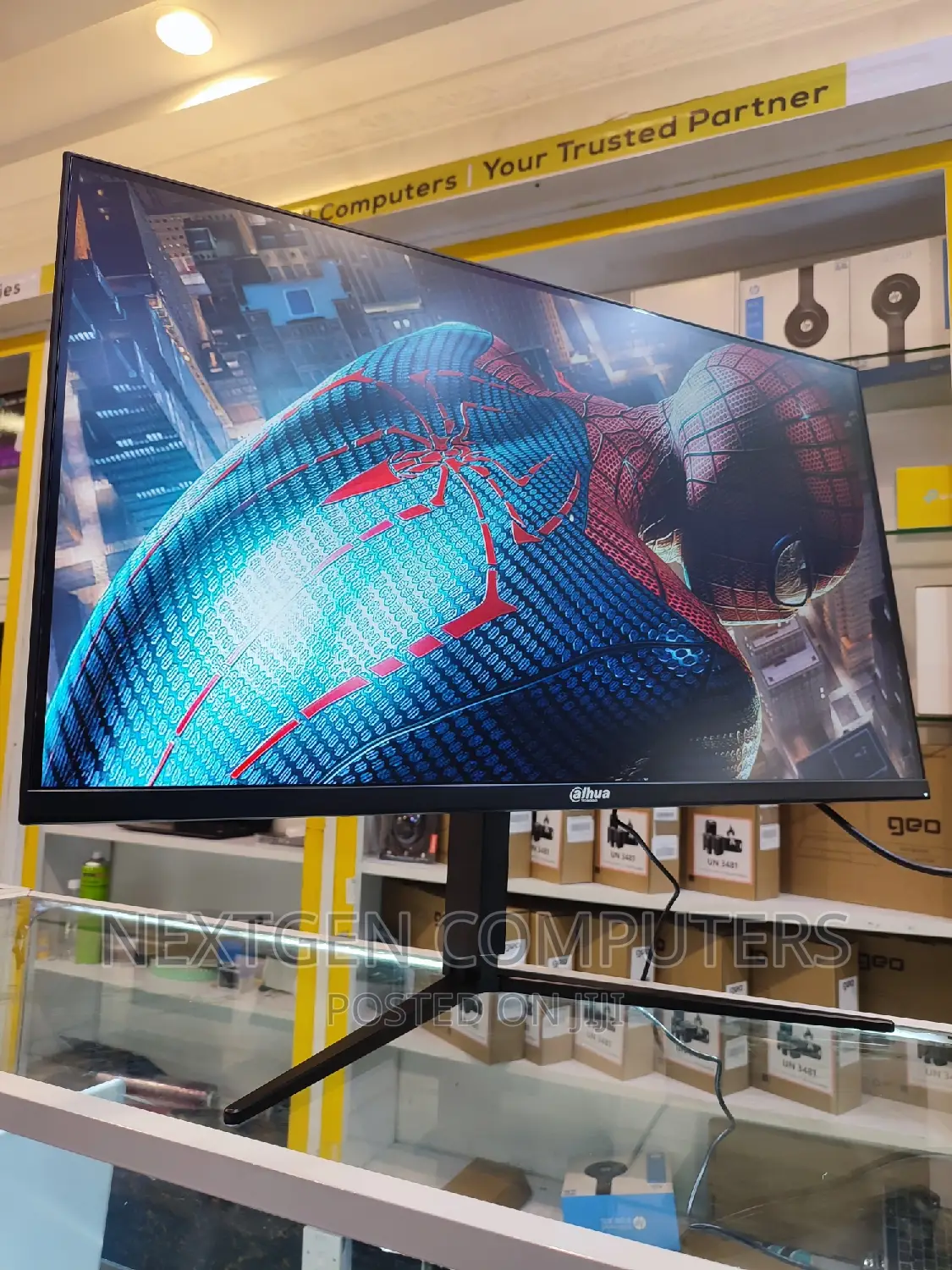 Dahua 32" QHD(2560x1440)Type-c IPS LED Frameless Monitor