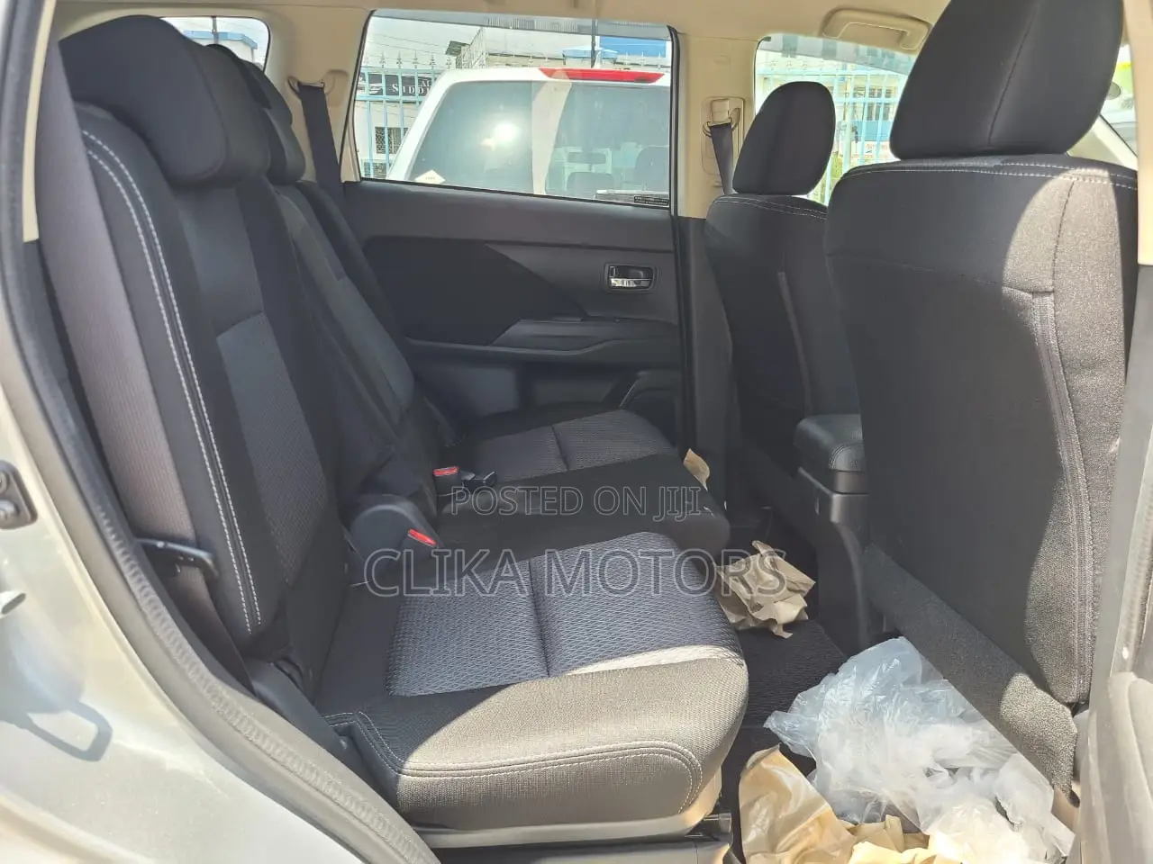 Mitsubishi Outlander 2018 Silver