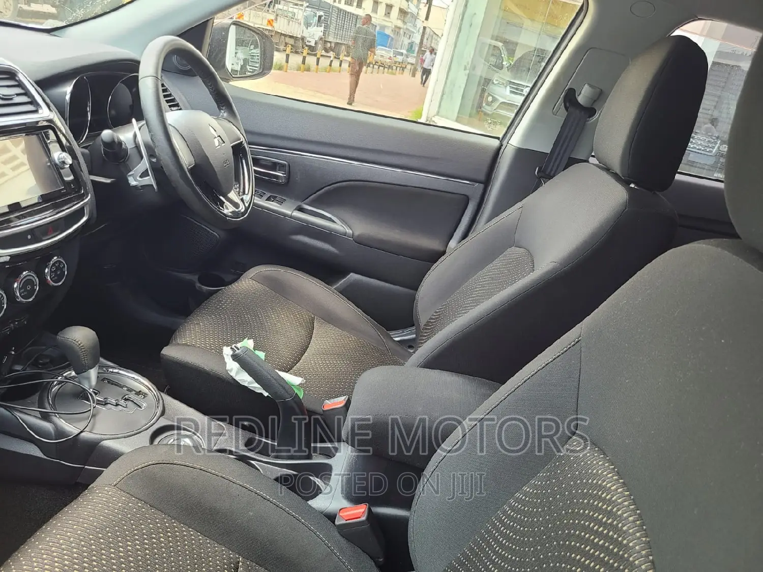 Mitsubishi RVR 2016 Silver