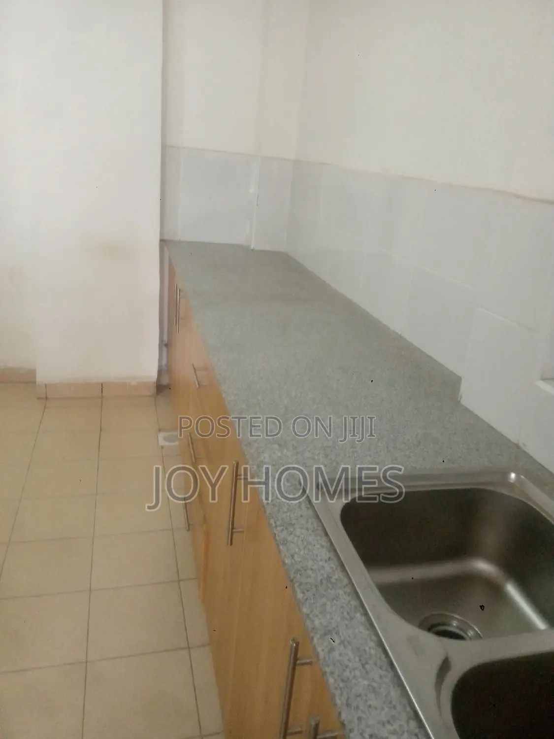 3bdrm Apartment in Madaraka for rent