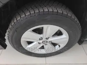 Toyota Harrier 2.0 4WD 2017 Black
