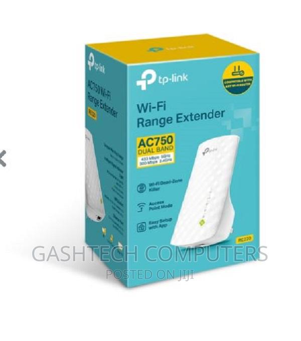 TL-RE220 AC750 Wireless N Wall Plugged Range Extender - main view