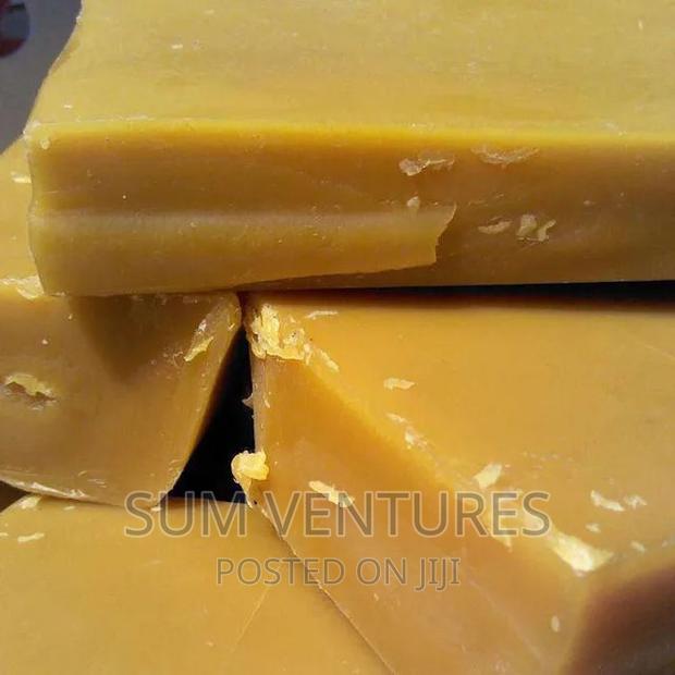 Pure Natural Bees Wax - thumbnail 3