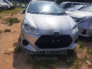 2016 Toyota Aqua Silver - Premium Quality, Great Price