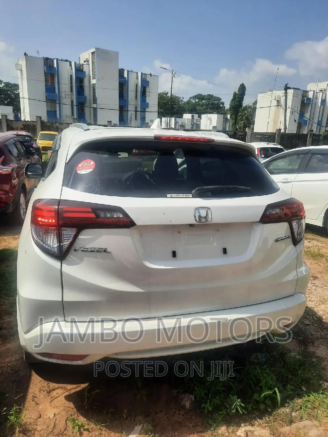 Honda Vezel 1.5 Hybrid 2WD 2017 White