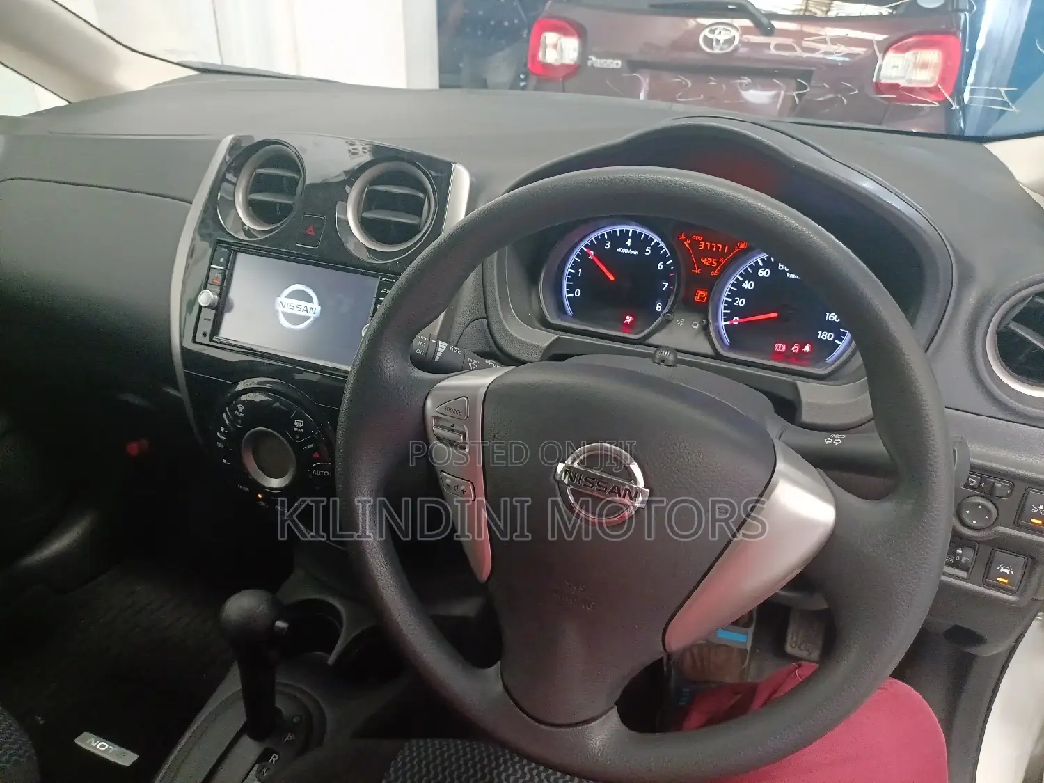 Nissan Note 2017 White