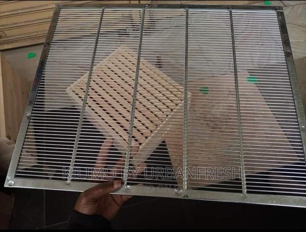 Queen Excluder Available Stainless Steel. - main view