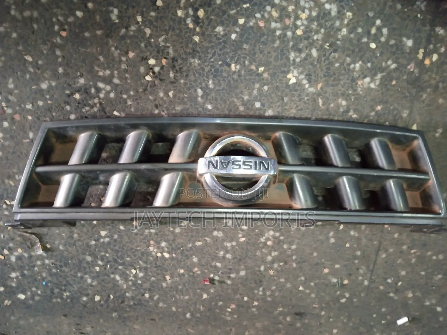 Nissan Xtrail Nt30 Grill