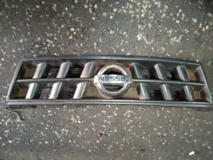 Nissan Xtrail Nt30 Grill