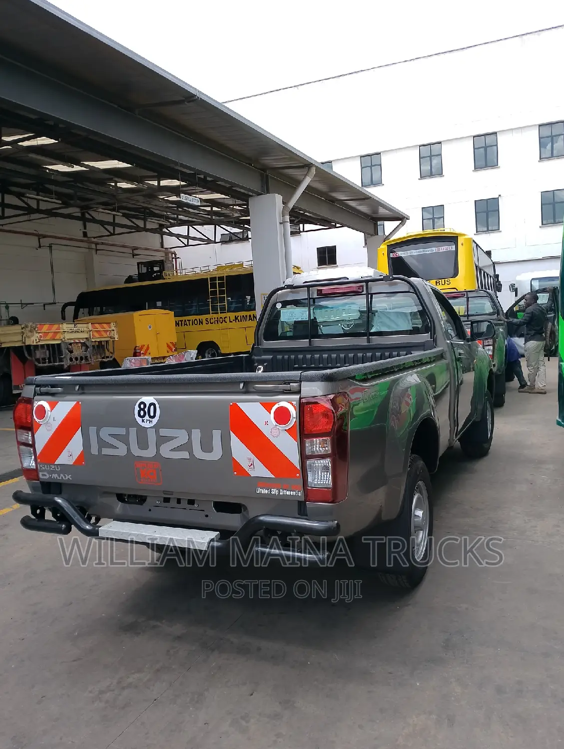 New Isuzu D-MAX 2023 Gray