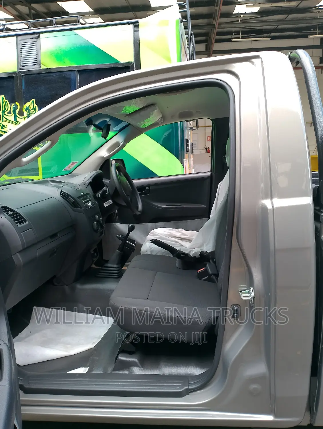 New Isuzu D-MAX 2023 Gray