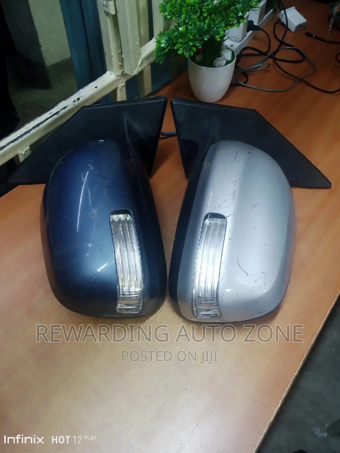 Rav4 A31 or Ac36 Side Mirrors.