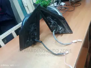 Rav4 A31 or Ac36 Side Mirrors.