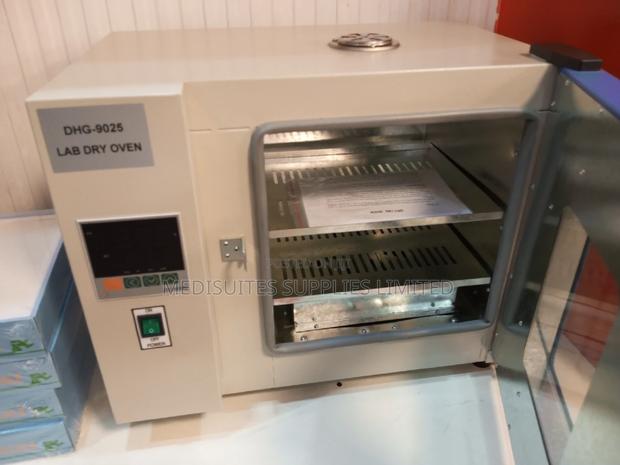 Hot Air Oven . - main view