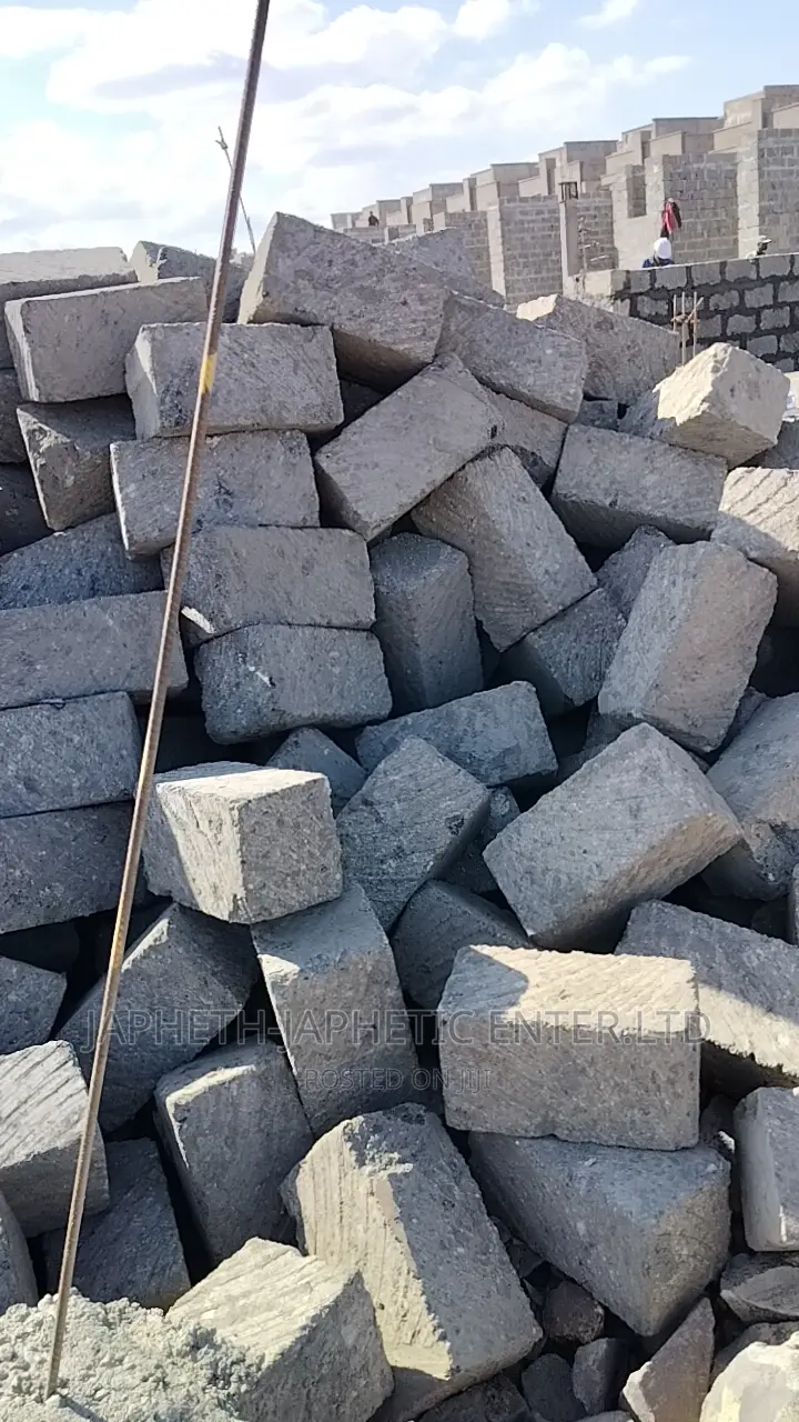 Ndarugo Stones, Machine Cut Stones