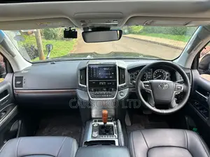 Toyota Land Cruiser 2016 Black