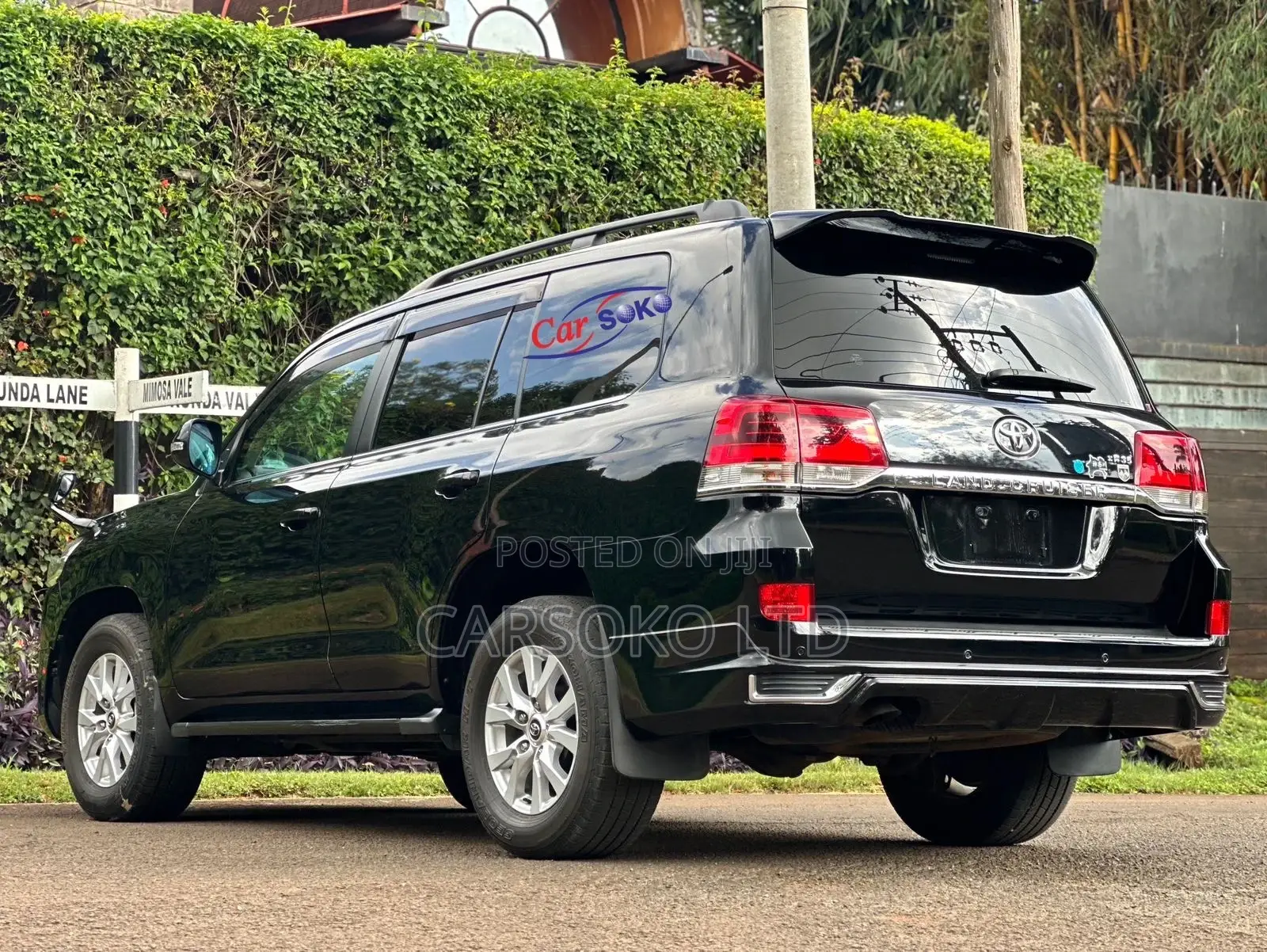 Toyota Land Cruiser 2016 Black