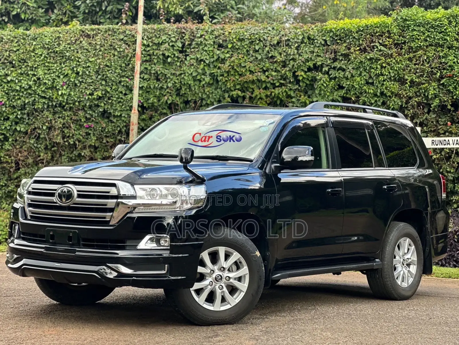 Toyota Land Cruiser 2016 Black