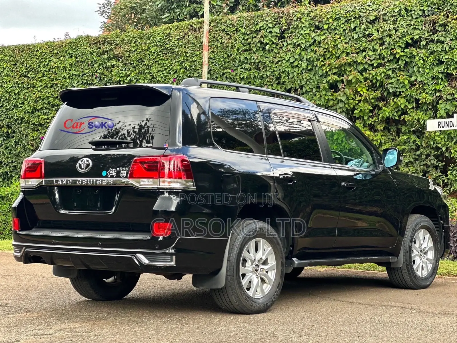Toyota Land Cruiser 2016 Black