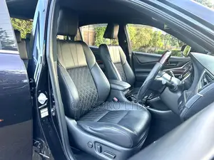 Toyota Harrier 2.0 2016 Black