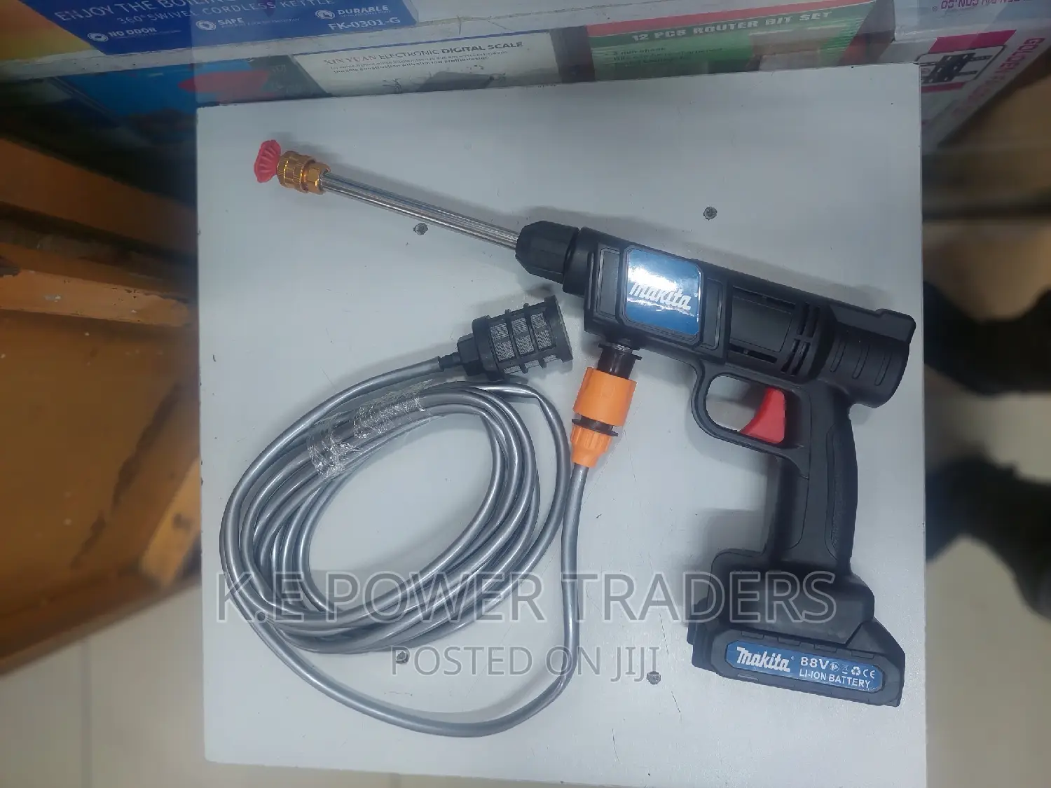Makita Cordless Carwash Machine