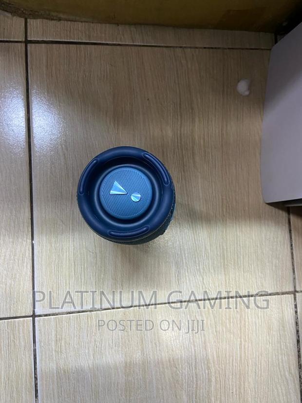 Blue JBL Charge 5 (Ex-Uk) - thumbnail 2