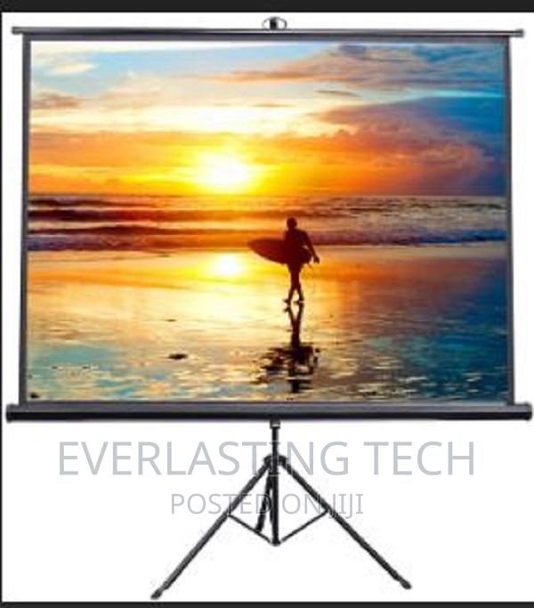 Techcom Tc-TPS-2180 Tripod Projector Screen 180 X 180 - main view