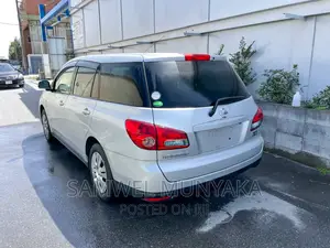 Nissan Wingroad 2016 Silver