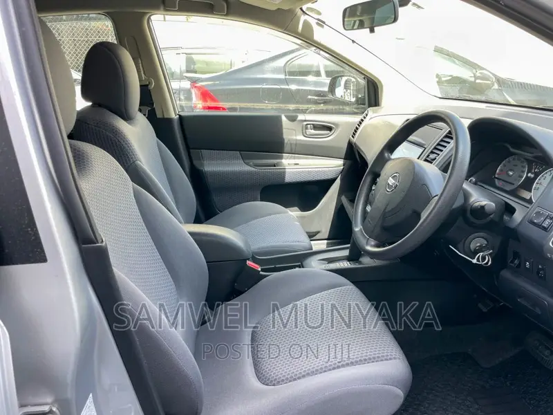 Nissan Wingroad 2016 Silver