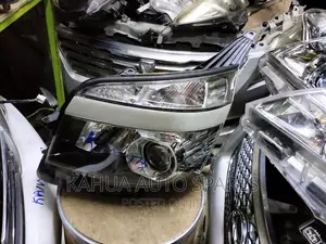 Voxy 2010/2011/2012/2013/2014/2015 Xenon Headlights