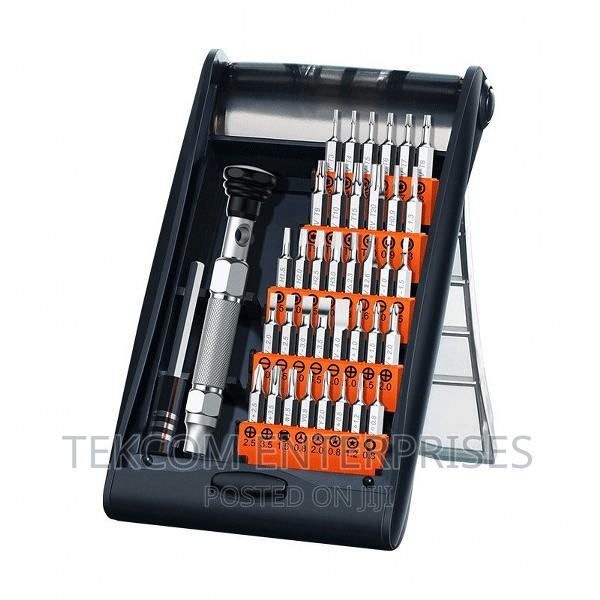 UGREEN 38-in-1 Aluminum Alloy Screwdriver Set