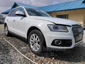 Audi Q5 2.0T Premium AWD quattro 2016 White