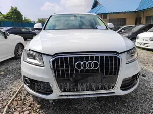 Audi Q5 2.0T Premium AWD quattro 2016 White